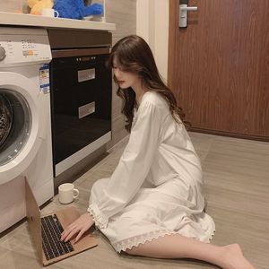 ชุดนอนผู้หญิงแขนยาวผ้าไหมนมแต่งลูกไม้สำหรับใส่ในบ้านและนอกบ้าน มีไซส์ M L XL XXL - Product Image 4