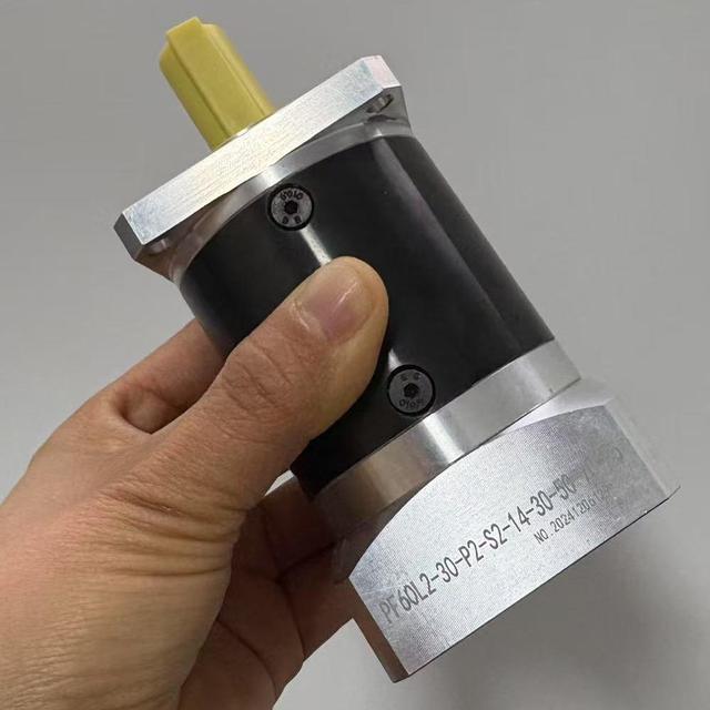 High-efficiency (97%) Low-backlash Precision Planetary Gearbox Alloy Steel 50:1 Reduction Ratio Flange Mounted 20000 Hours