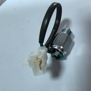 Nuevo Interruptor de Luz de Reversa KB-607 12V de Acero para Repuesto y Reparación de Automóviles - Product Image 3