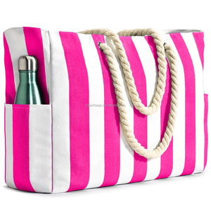 Borsa da spiaggia a tracolla lunga e morbida di lusso personalizzata a tracolla lunga e morbida impermeabile grande rosa rossa - Product Image 3
