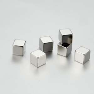 Imán de Bloque de Neodimio TRONSUM OEM, Varios Tamaños, Materiales Magnéticos Fuertes, Imán Cúbico - Product Image 5