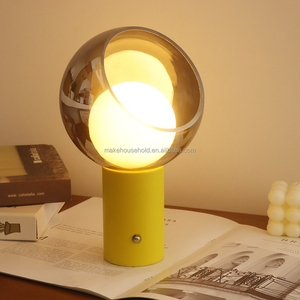 Lampe <span class=keywords><strong>de</strong></span> chevet moderne sans fil en verre, lampe <span class=keywords><strong>de</strong></span> table en métal rechargeable par USB pour la décoration <span class=keywords><strong>de</strong></span> chambre d'enfant - Product Image 1