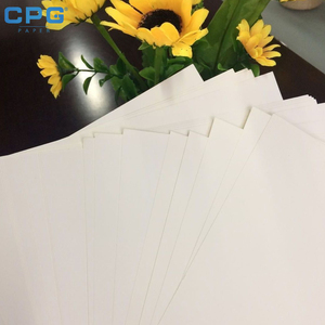 Cartón Rígido Blanco de Alta Densidad Certificado por la FDA, Recubierto C1S, 320 g/m², para Empaque de Productos Lácteos - Product Image 1