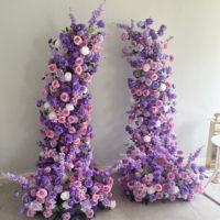 Arche de fleurs en corne de taureau rose moderne, décoration de scène de mariage avec des ornements de fleurs artificielles