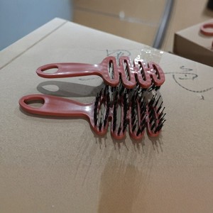 Styling <b>Comb</b> Large Plastic Hair Brush For Smoothing And Volumizing Home Use - Product Image 4