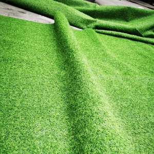 Tự nhiên Vườn cỏ Thảm bán buôn không thấm nước nhân tạo Turf thảm cỏ màu xanh lá cây sàn cỏ bóng đá lĩnh vực trường học mái - Product Image 3