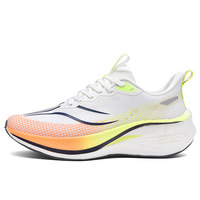 2025 nouvelles chaussures de course de vitesse pour hommes respirant maille supérieure couleur vive bloc conception anti-dérapant baskets pour Marathons