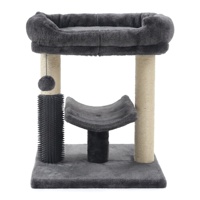 Arbre à chat compact avec brosse de toilettage en peluche, perchoir incurvé et griffoir en sisal