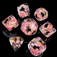 Ensemble de dés DND en résine facettée à cœur liquide scintillant rose clair, 7 pièces, dés polyédriques à bords vifs pour jeux de rôle sur table Dungeons & Dragons