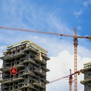 Grúa Torre de Plataforma Plana con Longitud de Brazo de 70 m, Capacidad de Carga de 12 t y Carga en Punta de 2.2 t para Obras de Construcción, Minas, Puentes y Fábricas - Product Image 4