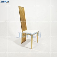 Chaise de mariage empilable romantique pour événements et réceptions