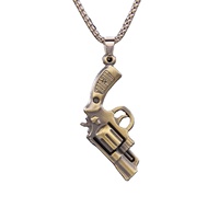 Hip Hop Revolver Pendentif Collier En Acier Inoxydable Avant-garde Mode Collier Hommes Militaire Fan Main Modèle Pistolet Collier