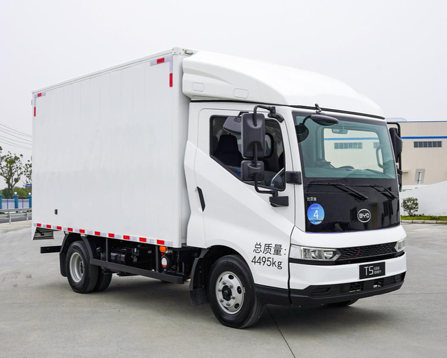 Pure Electric Van BYD T5 Light Truck 132kWh Exported at a Low Price