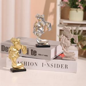 Mini Kiss Deep Love, petite décoration de bureau, ornement en résine moderne et simple, artisanat abstrait créatif, cadeau - Product Image 4