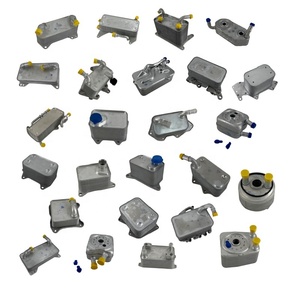 Venta al por mayor de piezas de automóvil de alta calidad fabricante OEM para <span class=keywords><strong>Audi</strong></span> VW serie motor automotriz repuestos enfriador de aceite - Product Image 1