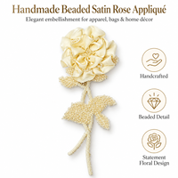 Applique florale brodée en satin perlé faite à la main, motif rose, embellissement à coudre en forme de branche et de feuille pour vêtements, sacs, décoration intérieure et artisanat