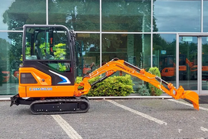 Portable 2 Ton Lonking CDM6020 <b>Mini</b> Hydraulic Crawler Excavator - Product Image 2