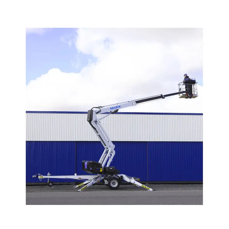 Traksi boom lift hidrolik towable teleskopik boom lift tabel articulated untuk konstruksi bangunan trailer