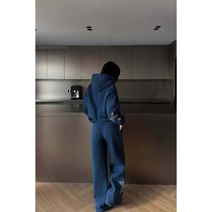 Survêtement pour homme bleu marine à étoiles imprimées, coupe-vent, respirant, personnalisé pour le jogging hivernal, taille XL, techniques de sublimation avec strass - Product Image 1