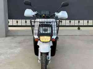 <span class=keywords><strong>Scooter</strong></span> sport <span class=keywords><strong>vintage</strong></span> <span class=keywords><strong>Yamaha</strong></span> GEAR50 japonais, moteur à quatre temps EFI, refroidissement par eau, trois soupapes, 50-100CC, 61-80km/h - Product Image 4