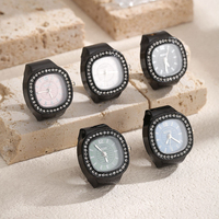 Montre créative vintage plaquée or, à quartz, avec strass étincelants, bracelet extensible réglable en acier inoxydable, montre-bague carrée