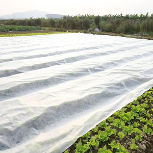 Couverture flottante en tissu non tissé écologique pour la protection contre le gel en agriculture - Product Image 2