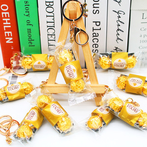 Llavero de Juguete de Comida de 3 Piezas con Diseño de Chocolate Golden Sands Simulado, Divertido Colgante - Llavero de Sándwich de Chocolate Ferrero - Product Image 1