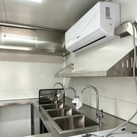 Remorque alimentaire personnalisée avec double porte de placard, évier et plan de travail extra long en composite, idéale pour la location dans les parcs et lors d'événements