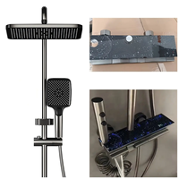 Ensemble de douche de salle de bain à une poignée avec affichage numérique intelligent LED Robinets thermostatiques en aluminium au fini chromé avec jet de pluie doux