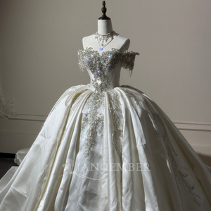 Vestido de Novia de Satén con Cuentas de Perlas y Apliques de Encaje, Modelo Xs290 Ivory, sin Tirantes, con Cola Larga, Jancember - Product Image 3