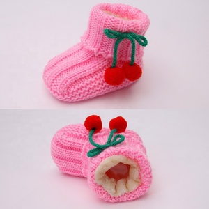 Scarpe da <span class=keywords><strong>neonato</strong></span> in pile foderate in <span class=keywords><strong>maglia</strong></span> uncinetto calzini in lana traspirante filati per maglieria calzature invernali per <span class=keywords><strong>neonato</strong></span> - Product Image 2