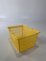 Panier d'épicerie empilable de couleur personnalisée, durable, en plastique écologique, avec poignées réglables, facile à transporter pour la vente au détail