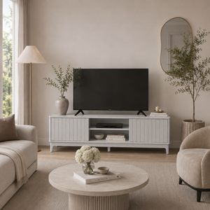 Meuble TV moderne en bois blanc avec portes à nervures et étagères ouvertes pour salon - Product Image 3