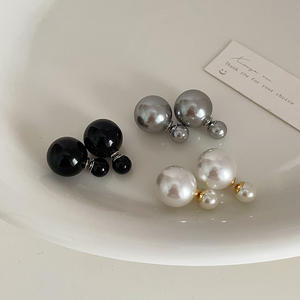 Superbes boucles d'oreilles en zircon à la mode Boucles d'oreilles exquises pour femmes Boucles d'oreilles de luxe en plaqué or 18 carats en gros - Product Image 3