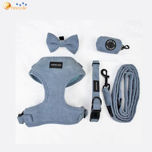 Conjunto de Invierno de Arnés, <span class=keywords><strong>Collar</strong></span>, Correa y Bufanda de Pana para Perro Salchicha sin Tirones, de Lujo y al por Mayor con Etiqueta de Logotipo Privado de Diseñador - Product Image 4