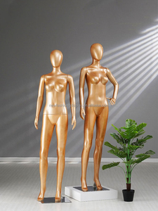 Maniquí de Alta Gama con Base Metálica Dorada y Cabeza, para Exhibición de Ropa Femenina - Product Image 4