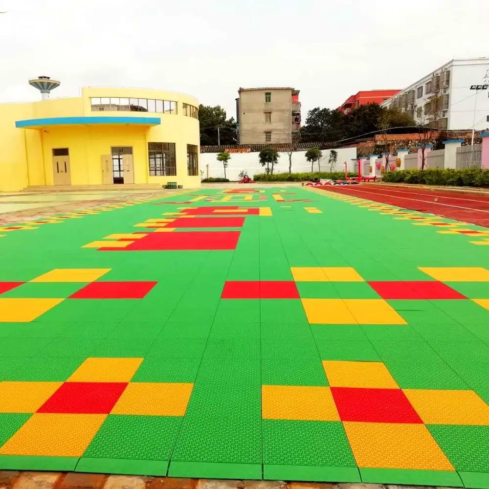 Baldosas antideslizantes de plástico entrelazadas para suelo de cancha deportiva, para patio de recreo al aire libre/jardín de infantes/Escuela, 100%