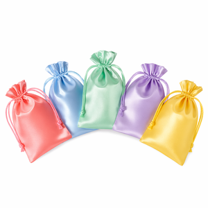 Sac à poussière en satin personnalisé avec logo, pochette de luxe en soie à cordon pour emballage de détail en gros - Product Image 6