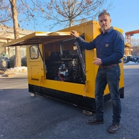 Générateurs diesel silencieux à capot de petite puissance 20kW 25kVA 30kW avec démarrage automatique et démarrage à distance pour centres de commandement sur le terrain et hôtels