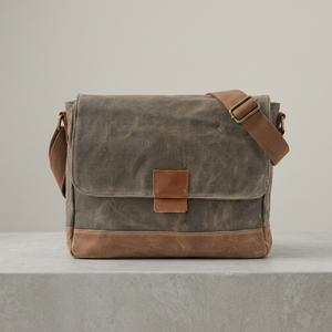 Bolso Mensajero Grande de Lona y Cuero Premium, Diseño Marrón, Impermeable, Correa Ajustable, Costuras Resistentes, Cierre de Solapa, Robusto - Product Image 5