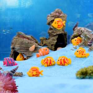 Figurines d'animaux de dessin animé miniature petit poisson bricolage Mini ornements en plastique pour <span class=keywords><strong>la</strong></span> décoration de poisson paysage aquatique - Product Image 2