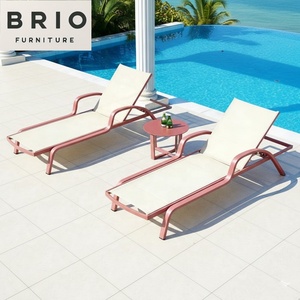 Ensemble de table et de <span class=keywords><strong>chaise</strong></span> <span class=keywords><strong>longue</strong></span> de <span class=keywords><strong>piscine</strong></span> en aluminium d'extérieur en gros à bas prix, nouveau design, pour jardin, balcon, terrasse, rose - Product Image 1
