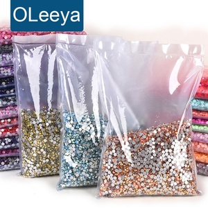 โอเลยา บลินบลิง ขายส่งคริสตัลไรน์สโตน 100 กรอส สีมิสตี้ SS6-SS30 คริสตัลแบบหลังแบนเงางาม ไม่ใช่แบบติดด้วยความร้อน สำหรับงาน DIY อุปกรณ์ตกแต่ง - Product Image 1