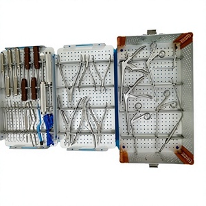 Ensemble d'instruments orthopédiques durables pour la chirurgie de la colonne lombaire avec boîte de stérilisation pour interventions spinales - Product Image 1