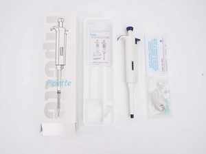 Heng Nuo MicroPette <span class=keywords><strong>Plus</strong></span> de plástico totalmente autoclavable con puntas de 0.1ul a 10000ul con soporte para uso en laboratorio Manejo de líquidos - Product Image 3