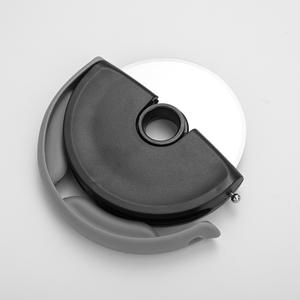 Cortador de pizza de acero inoxidable, rodillo redondo, hoja única, negro, para cortar pizza de corteza fina, herramienta de cocina ZYB286 - Product Image 1