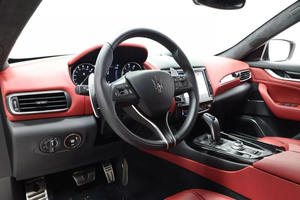 Autos Clásicos Usados <span class=keywords><strong>2022</strong></span> Maserati <span class=keywords><strong>Levante</strong></span> Modena S Sport Utility 4D SUV Listos para Enviar - Product Image 2