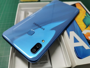 จัดส่งที่รวดเร็ว A30โทรศัพท์มือถือแบบแฮนด์ฟรี CDMA LTE แบตเตอรี่3500-3999มิลลิแอมป์ชั่วโมงหน้าจอ4 "ซิมคู่ราคาถูก - Product Image 3