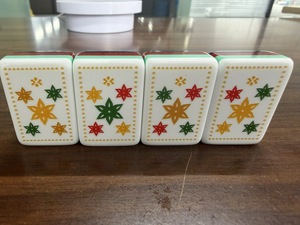 Tuiles de Mahjong Vert Émeraude Américaines de Luxe, Ensemble de Mahjong 4 couches, Écologique, Durable, Portable, Résistant à l'eau, Cadeaux de Noël - Product Image 5