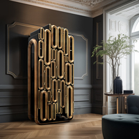 Exquisito Gabinete Oblongo de Edición Limitada con Acabado Negro y Dorado, Elementos Metálicos, Hecho a Mano, Gabinete de Almacenamiento Moderno Independiente